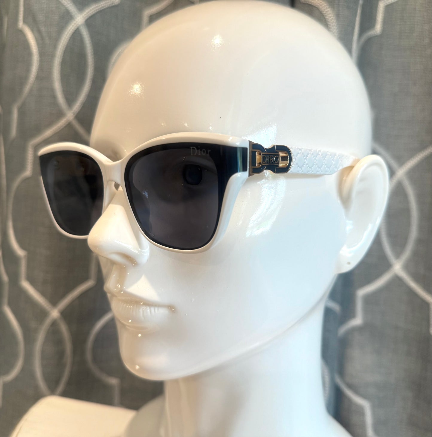Luxury Sunglasses- CD Black and White