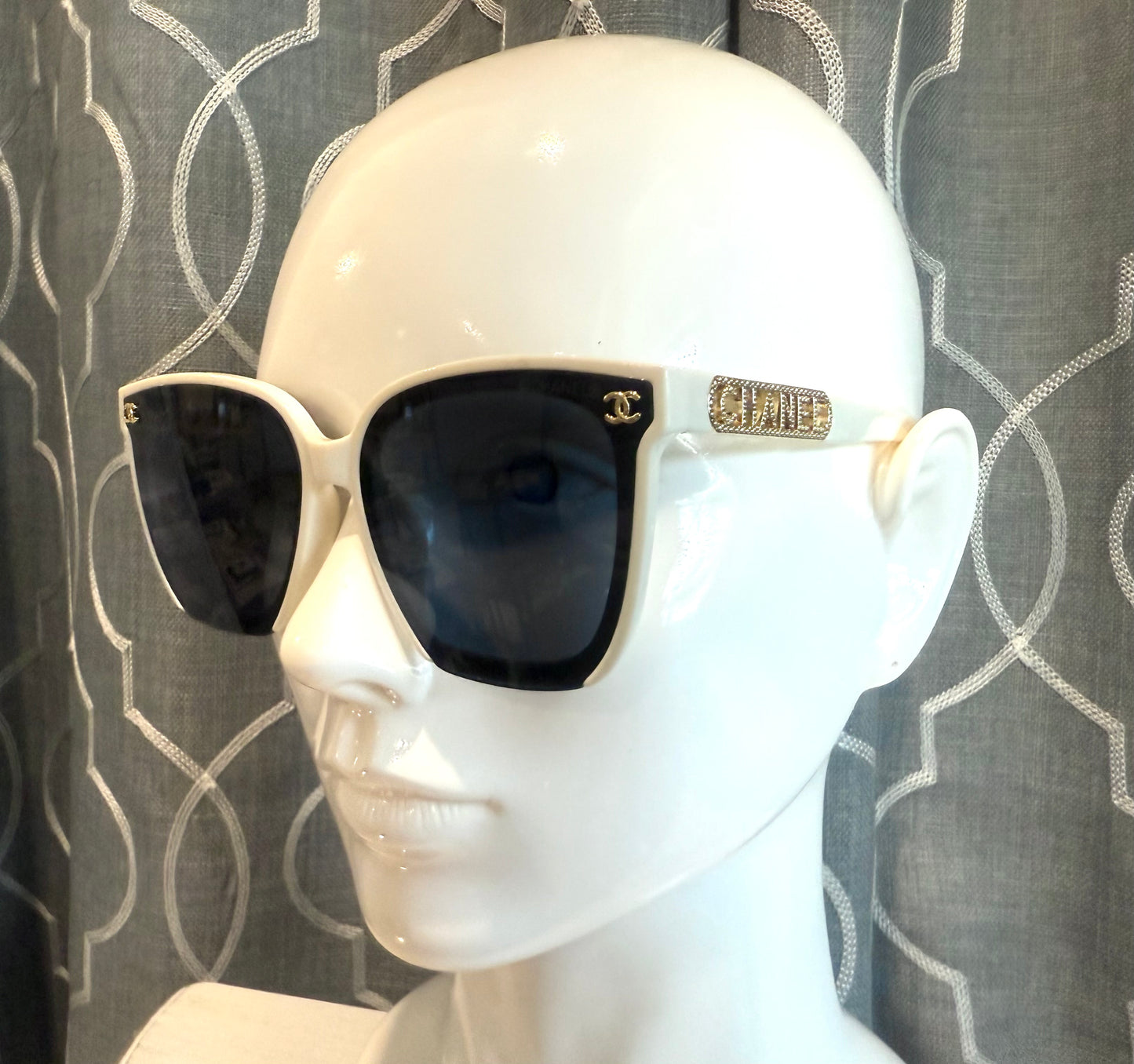 Luxury Sunglasses- CC White