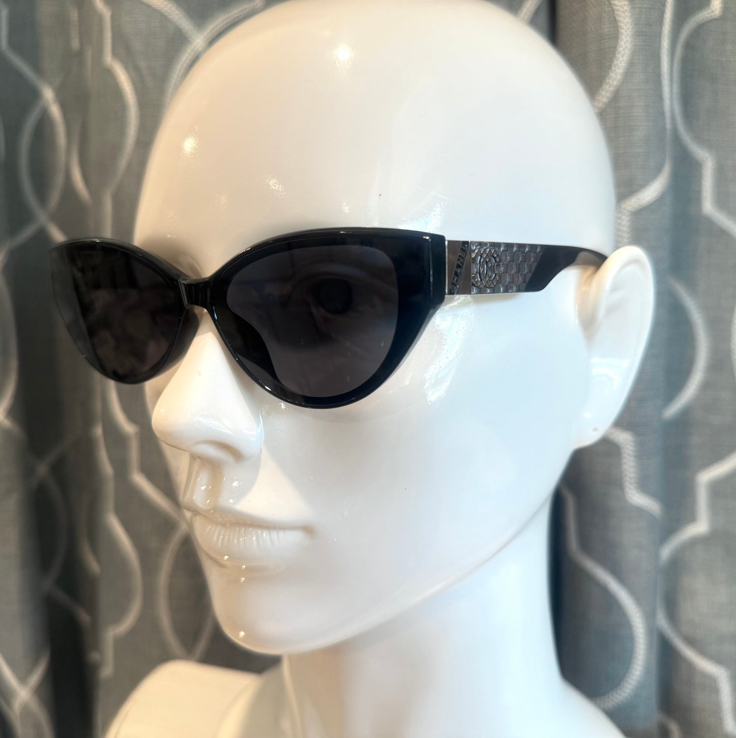 Luxury Sunglasses- CC Cat Eye Metallic