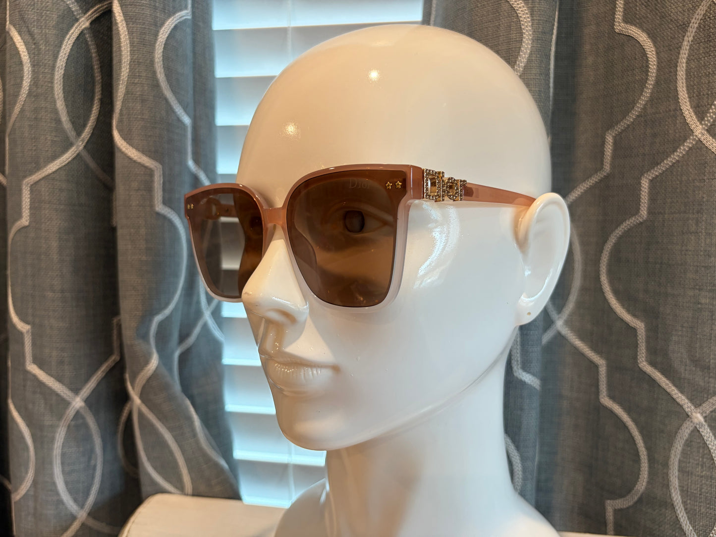 Luxury Sunglasses- CD Peach