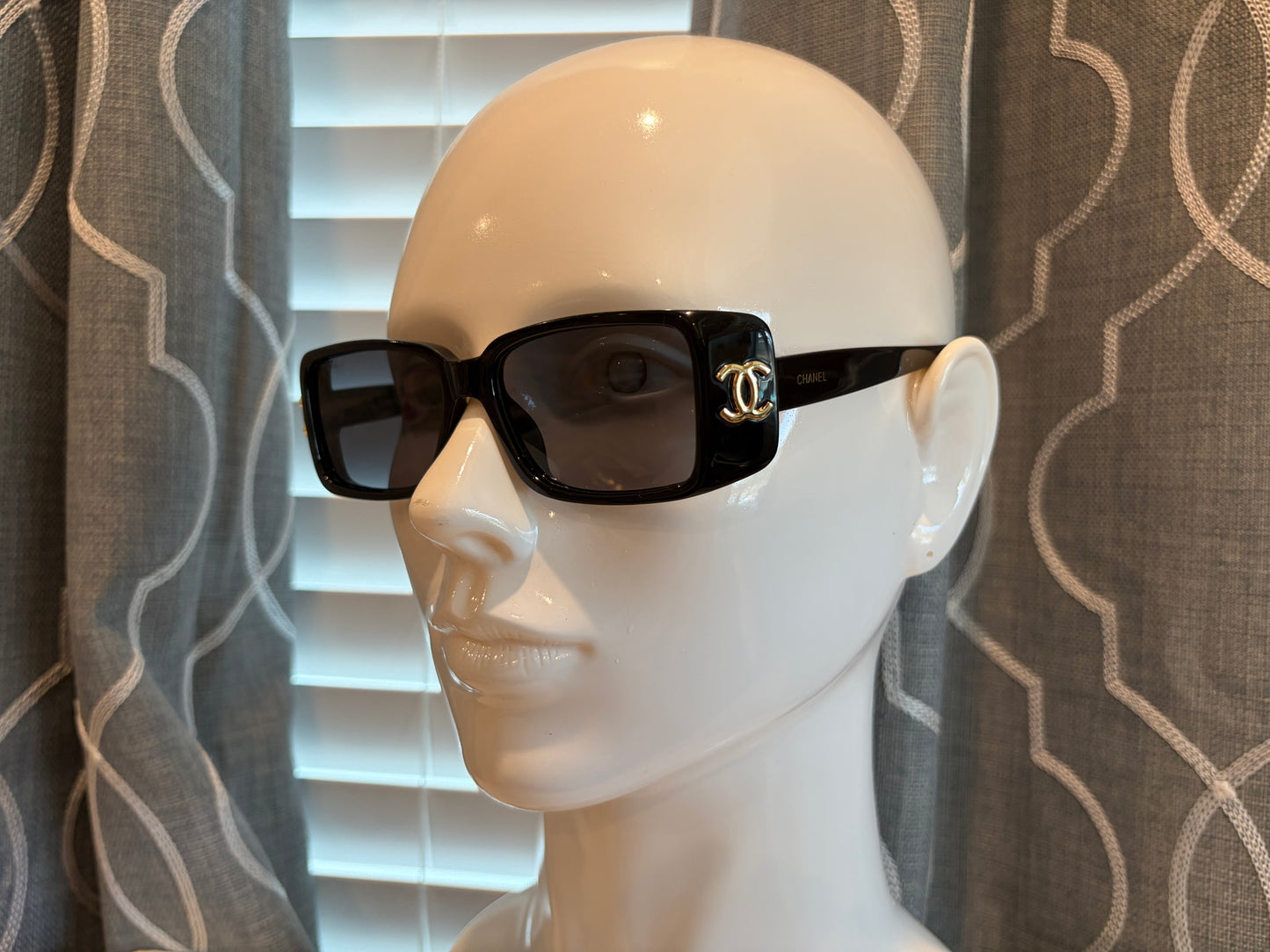 Luxury Sunglasses- CC Black Rec