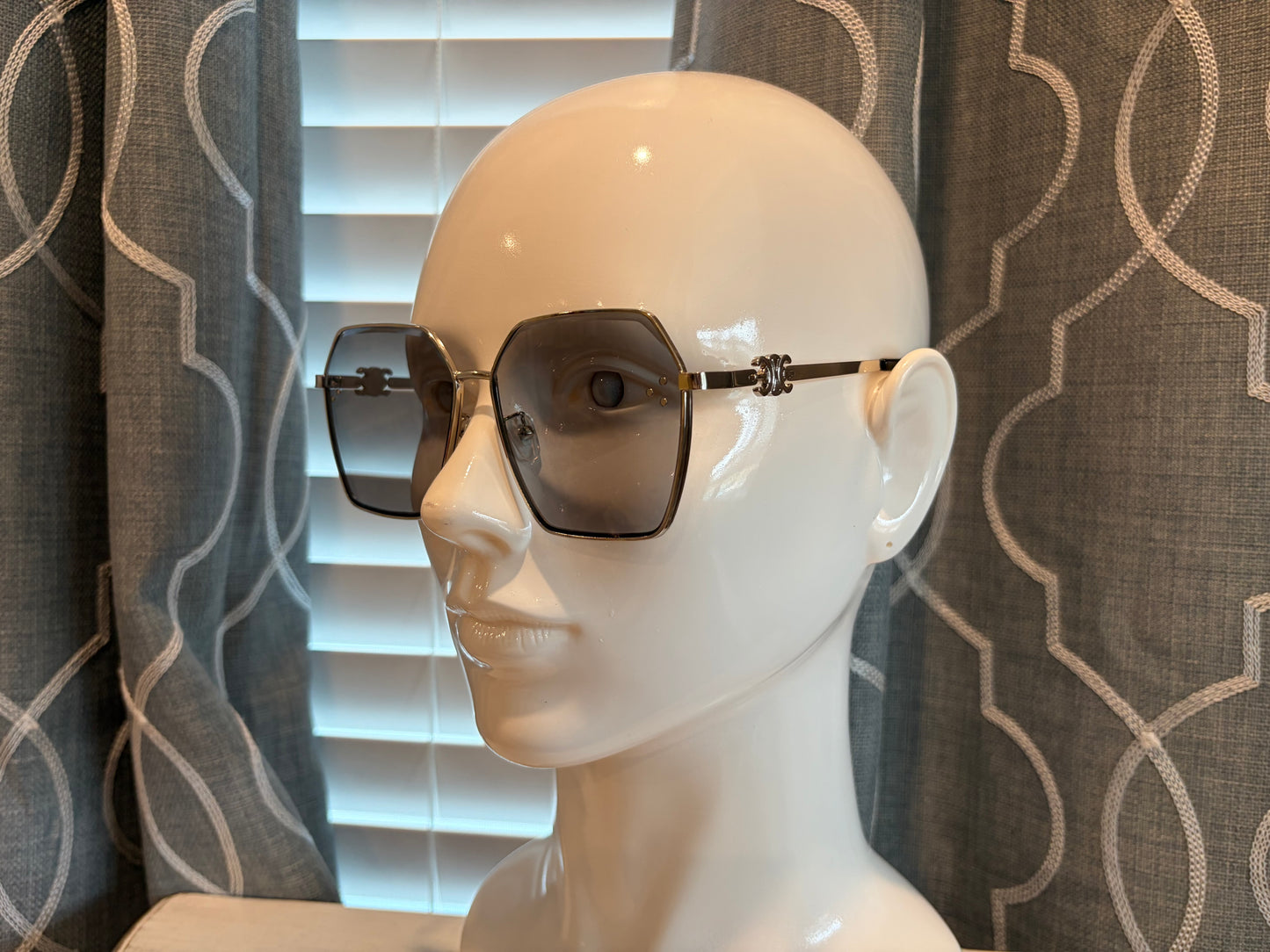 Luxury Sunglasses- Cel Tinted Lens Silvera