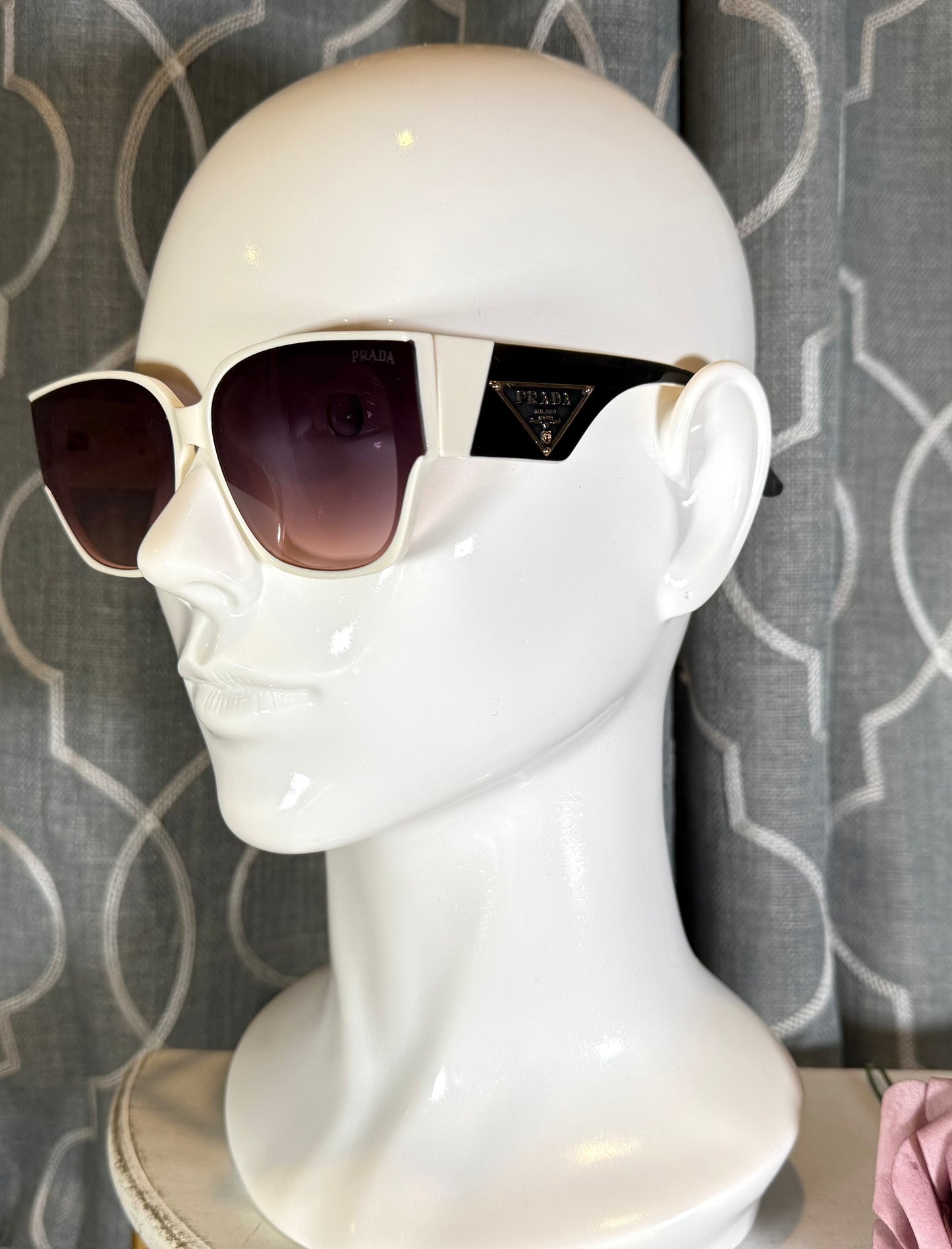 Luxury Sunglasses- Box 6- Pra Black and White