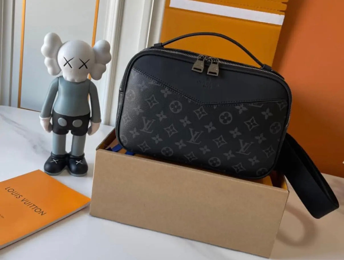 Mirror Bags- Lulu Black Mono Messenger