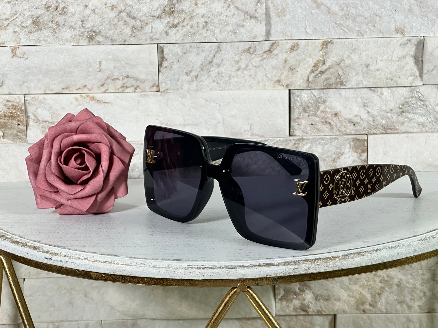 Sunglasses- Lulu Broad Side Mono