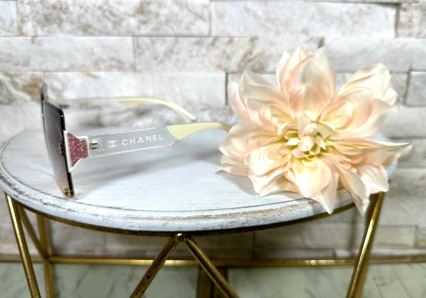 Sunglasses- CC Sparkle White