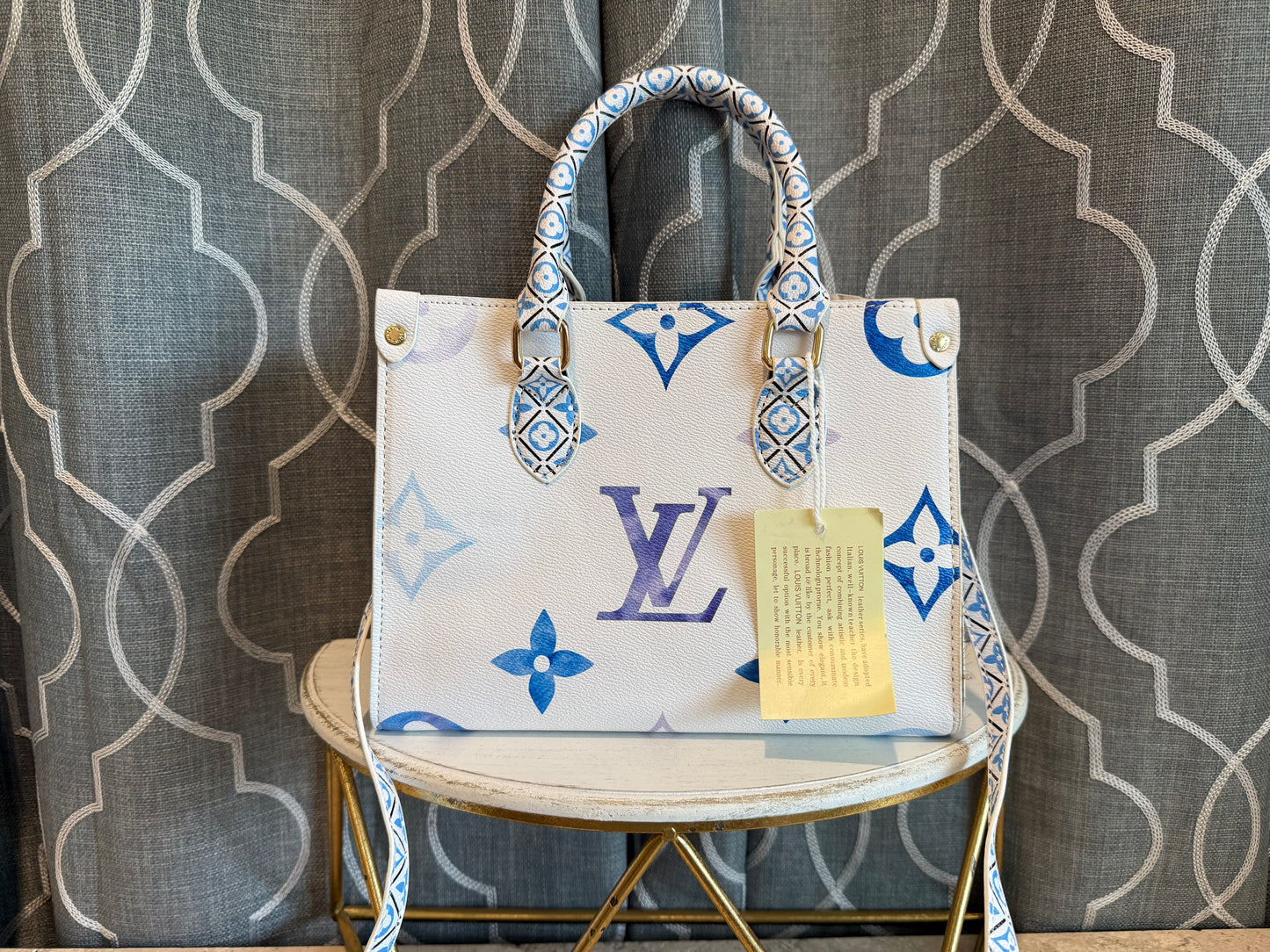 Clearance- Lulu Blue and White PM On The Go