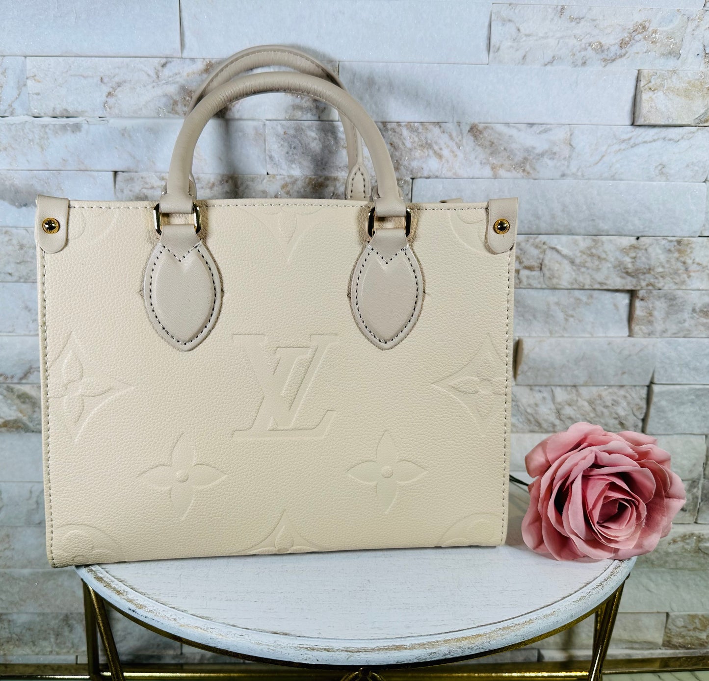 Mirror- Off White Lulu PM On The Go