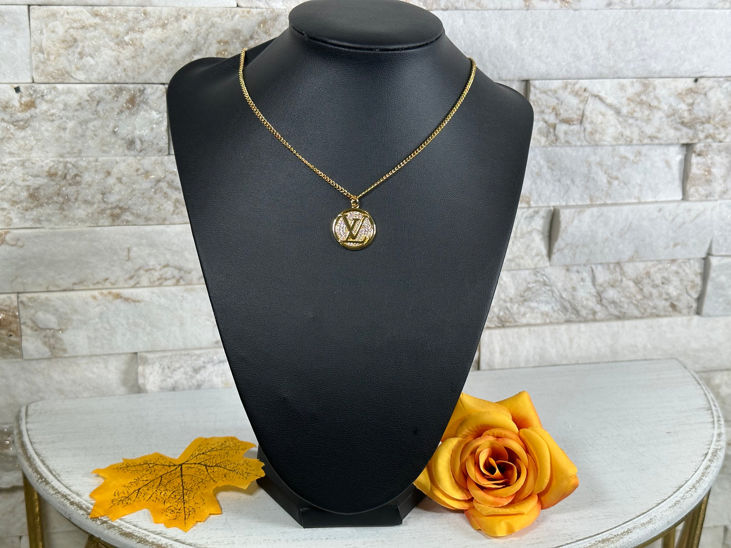 Necklaces- Gold Round Lulu Necklace
