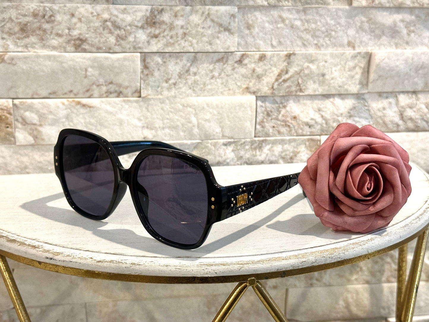 Luxury Sunglasses- Box 5- CD Black and Gold 3