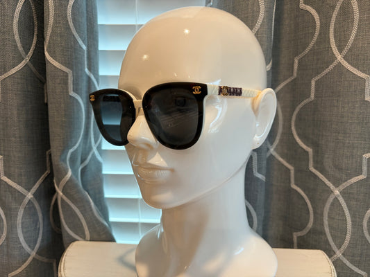 Luxury Sunglasses-CC White and Gold