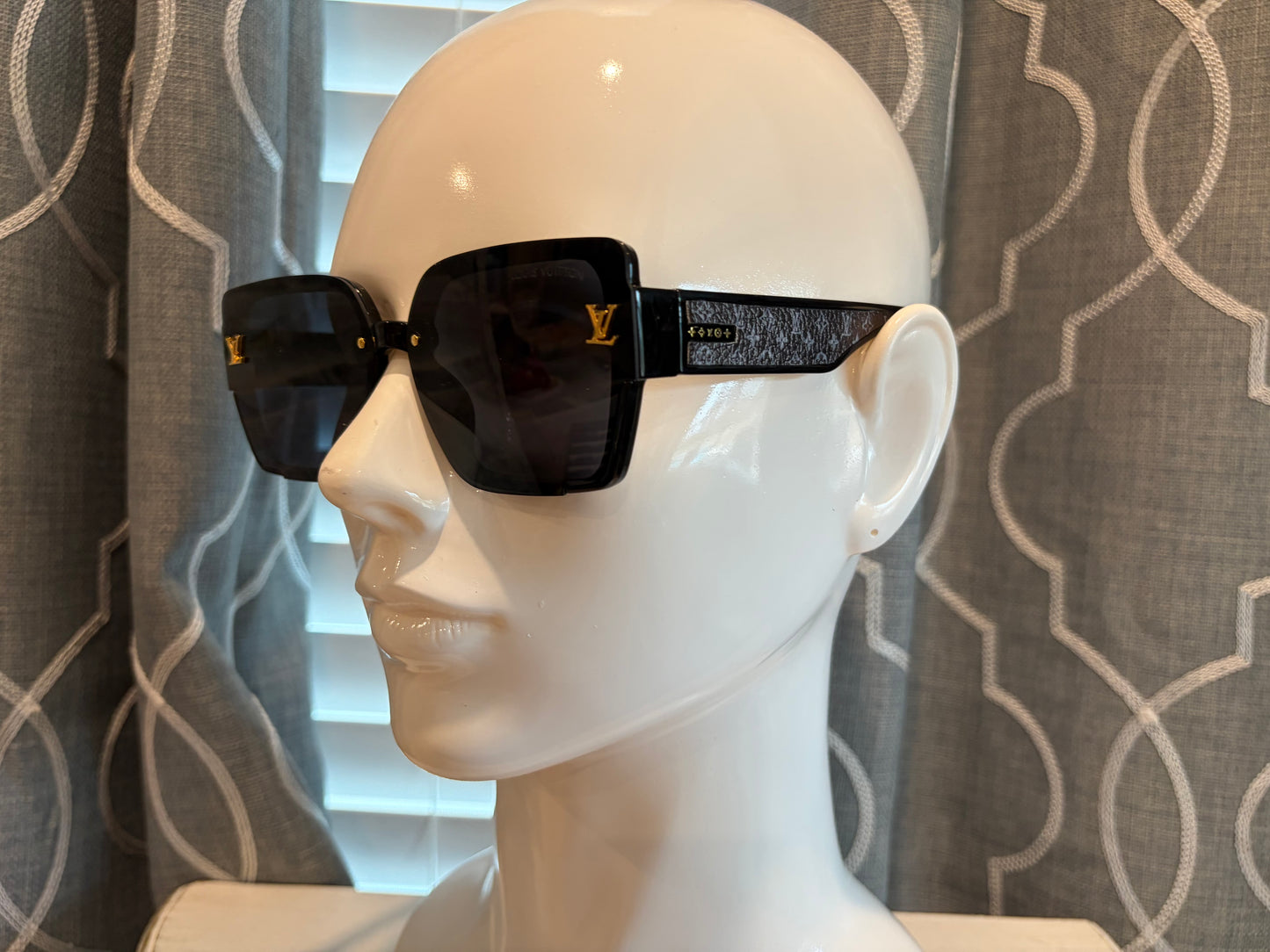 Luxury Sunglasses- Lulu Black Mono