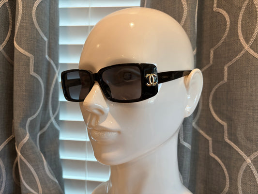 Luxury Sunglasses- CC Black Rec