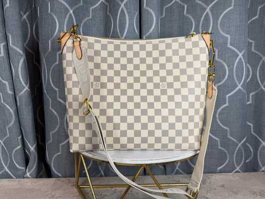Mirror Bags- Lulu Slouchy MM White Checkered (Damier Azur)