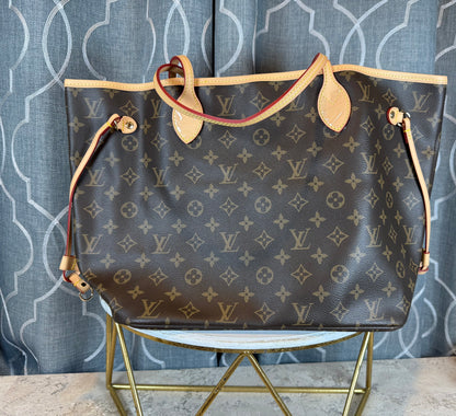 Mirror Bags- Lulu Mono MM Neverful Red Interior
