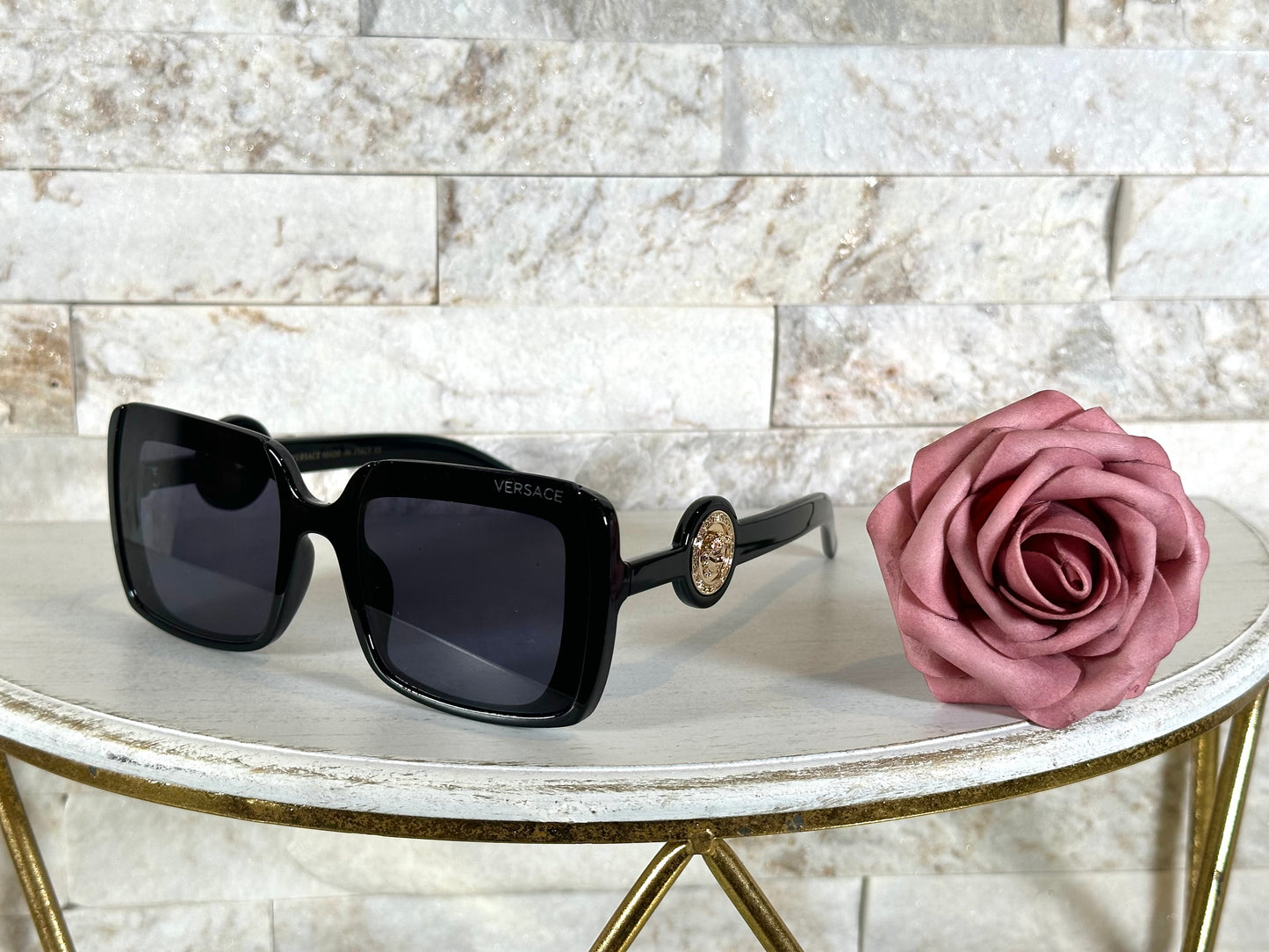 Sunglasses Box 5- Ver Black and Gold