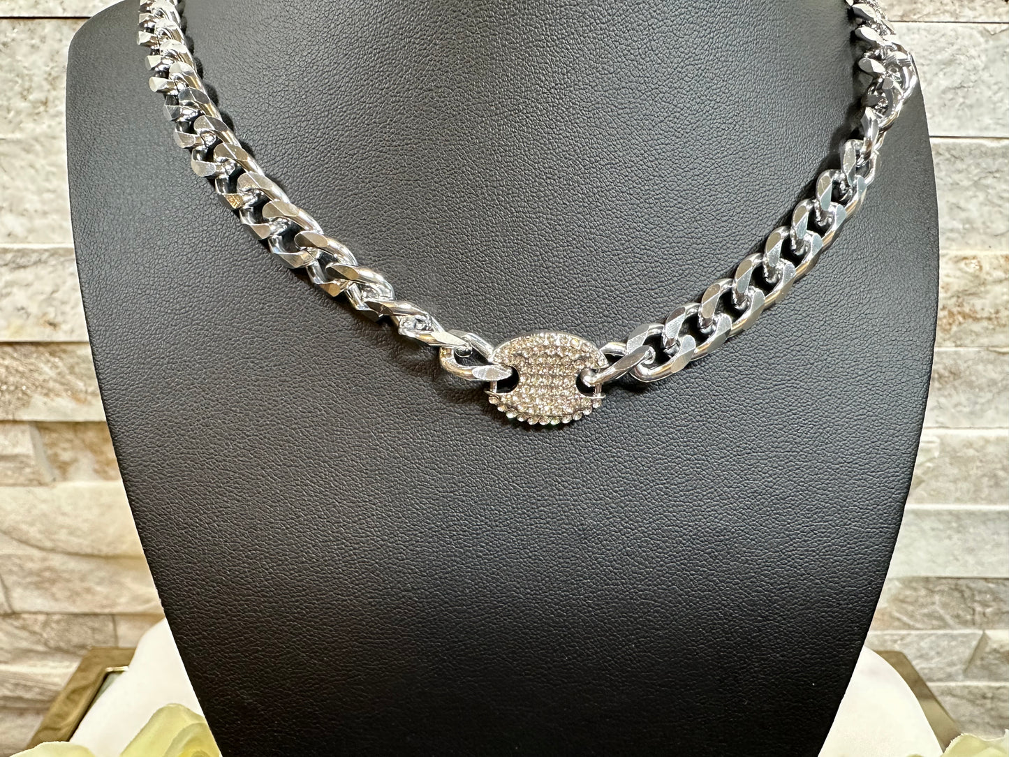 Chain Link Necklace with Rhinstone Pendant
